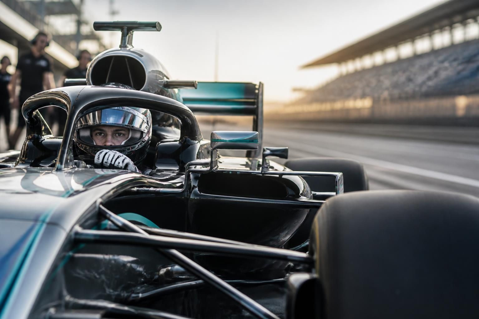 quartararo se prépare à un essai en formule 1 avec mercedes et espère concrétiser cette opportunité dans un avenir proche.