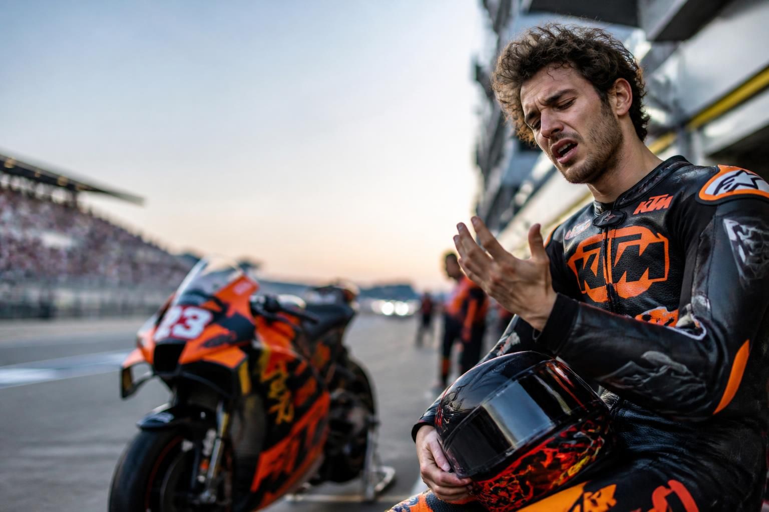 bastianini exprime sa frustration face à l'inconstance des performances de la ktm d'une course à l'autre, impactant ses résultats en championnat.