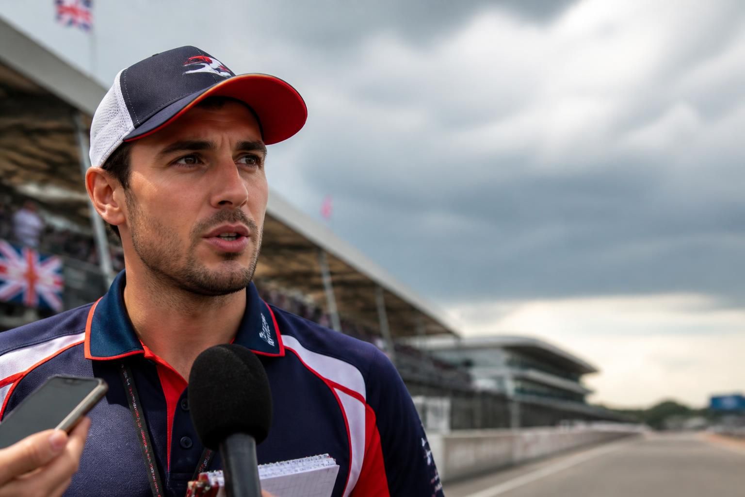 découvrez les déclarations optimistes de gino borsoi avant le gp de grande-bretagne à silverstone, ainsi que son avertissement aux rivaux italiens pour une course pleine de suspense.