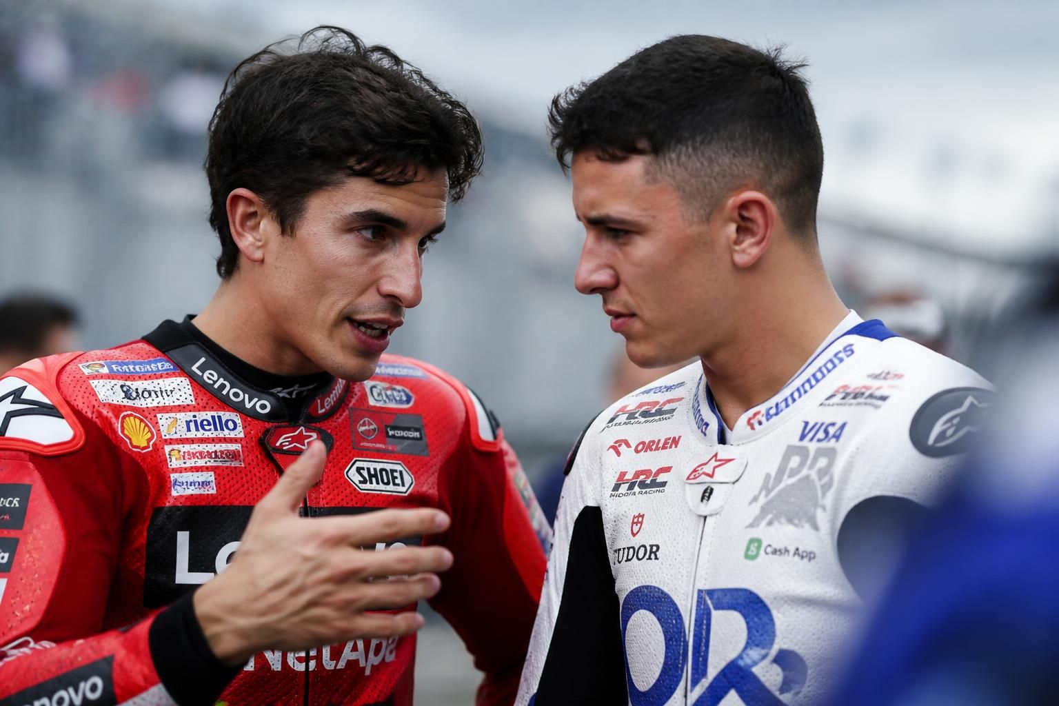 marc márquez conseille à isack hadjar de prendre son temps avant de revenir, soulignant l'importance de la patience et de la préparation pour un retour réussi.