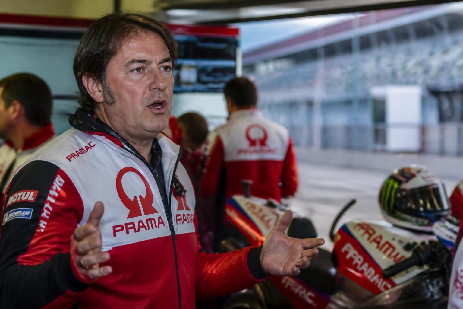 motogp : campinoti critique vivement liberty media, tandis que le patron de pramac appelle à une révolution urgente avant d'atteindre un point de non-retour.