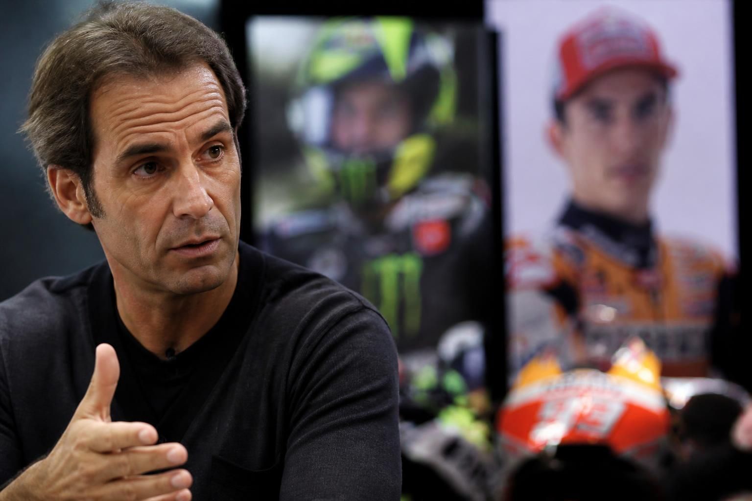 davide brivio fait une révélation choc sur la rivalité entre rossi et marquez dans le motogp, affichant une position claire et sans équivoque sur ce duel légendaire.