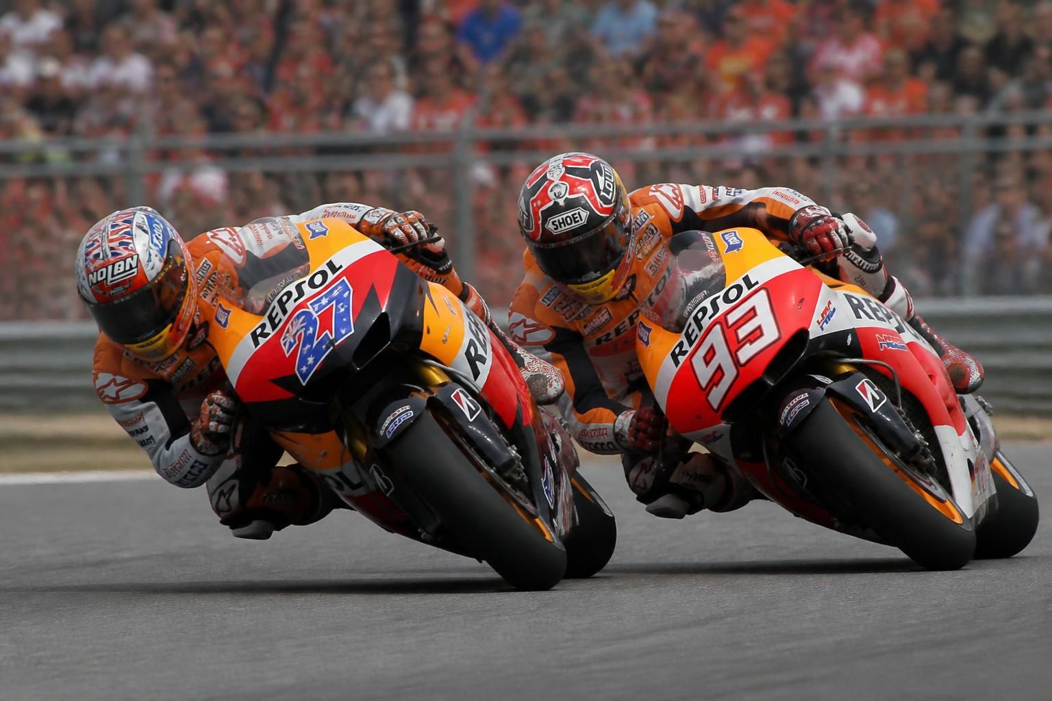 découvrez l'analyse de lucio cecchinello sur le duel épique entre stoner et marquez en motogp, un affrontement qui suscite de vives réactions et divise les passionnés.