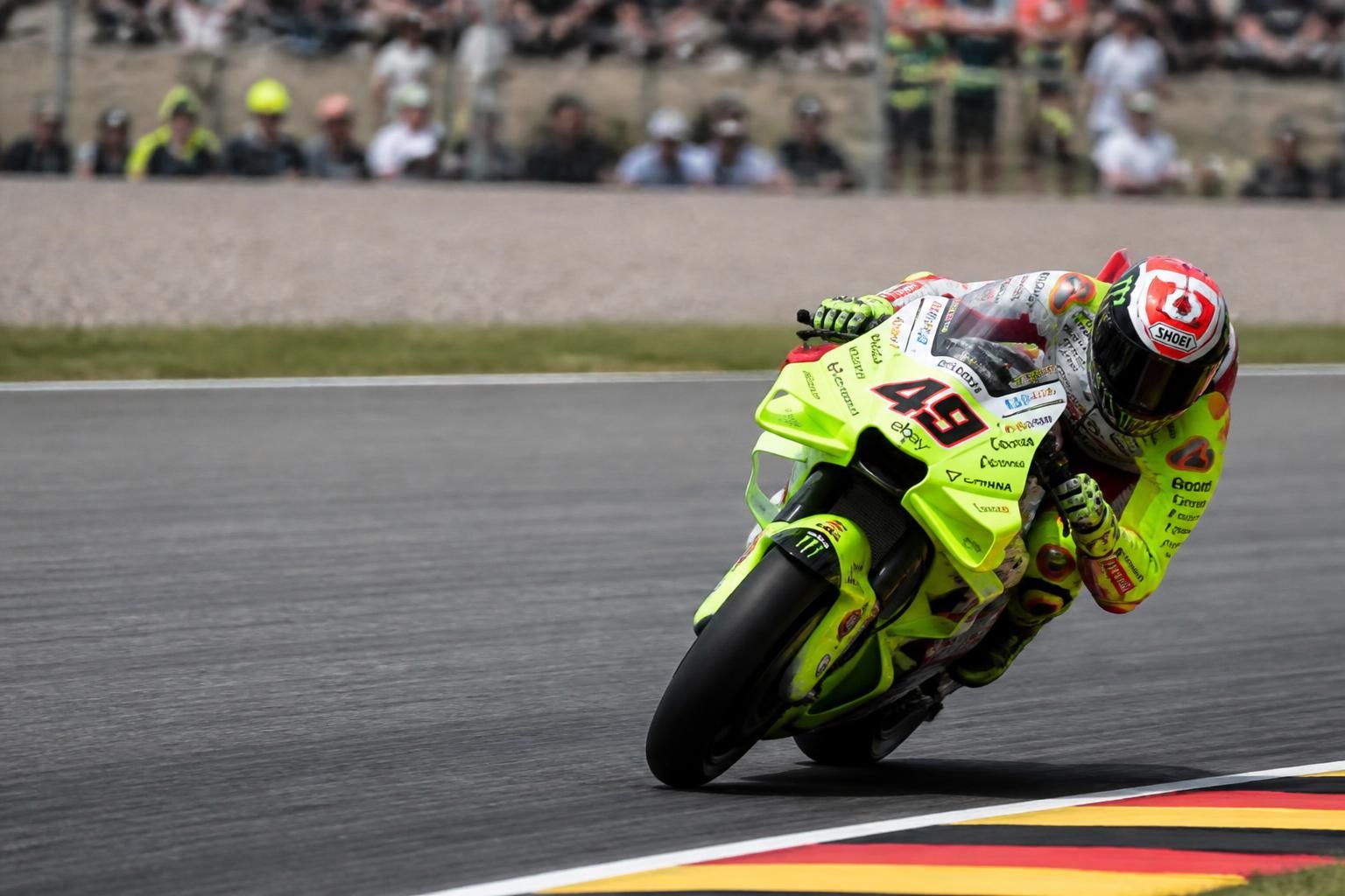 di giannantonio se prépare à affronter le grand prix d'allemagne avec une seule moto, ajoutant un défi supplémentaire à sa course.