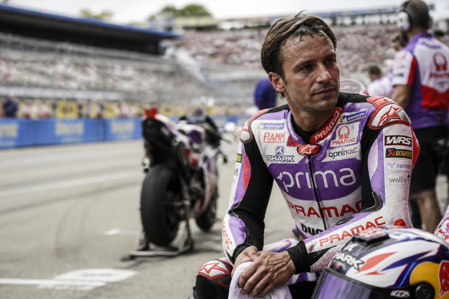 zarco fait le point sur sa condition : pas de douleur, seulement quelques crampes, ce qui rassure ses fans avant la prochaine course.